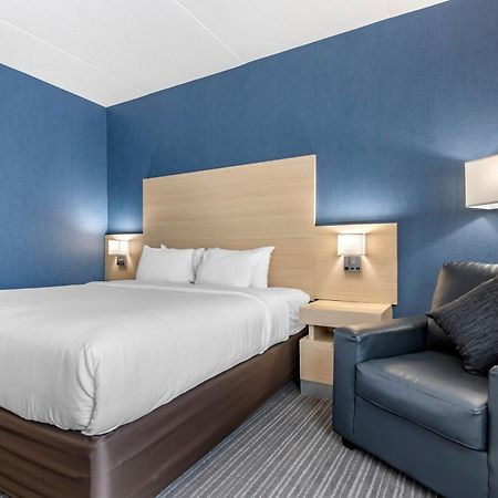 Quality Inn & Suites Oakville Pokój zdjęcie