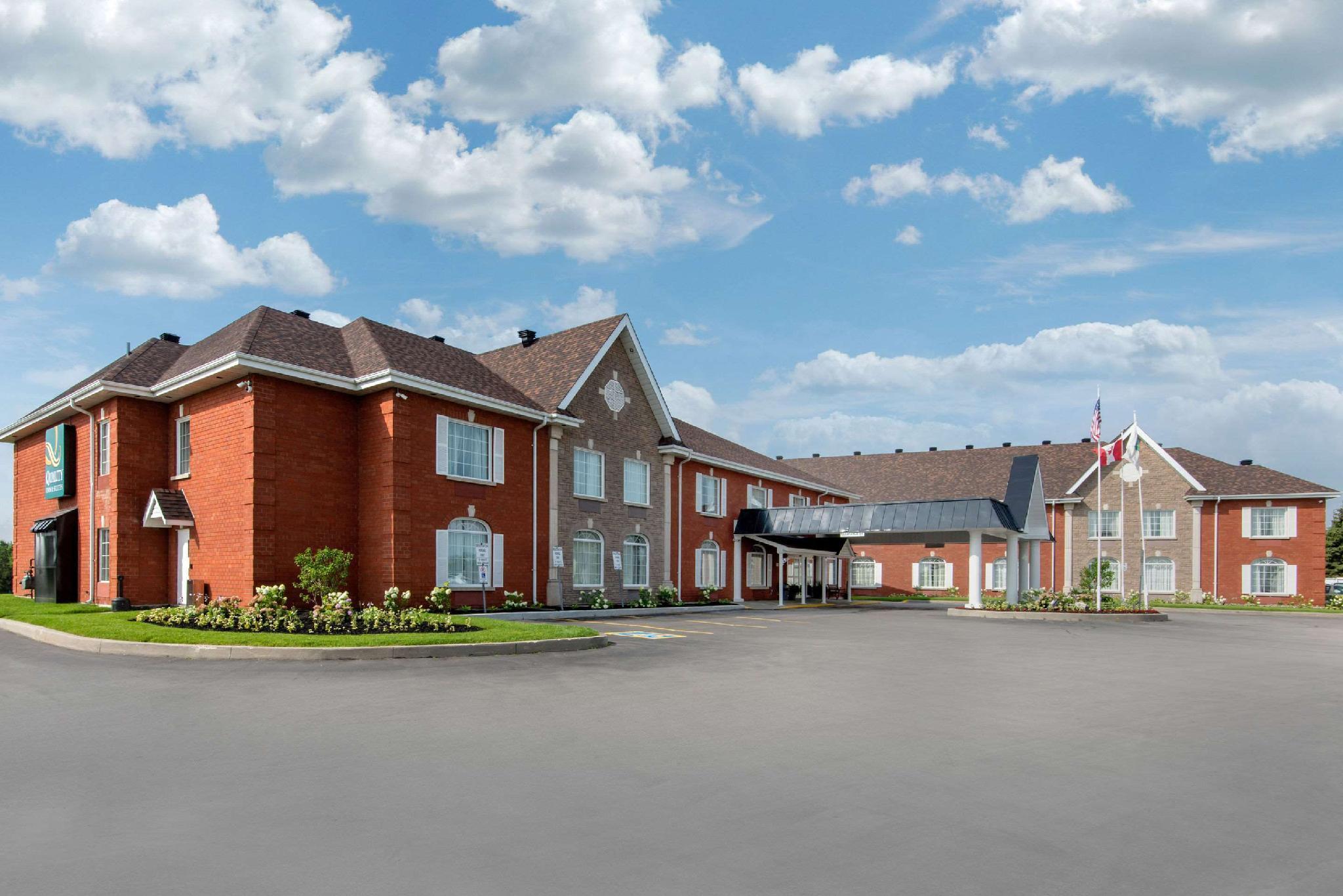 Quality Inn & Suites Oakville Zewnętrze zdjęcie