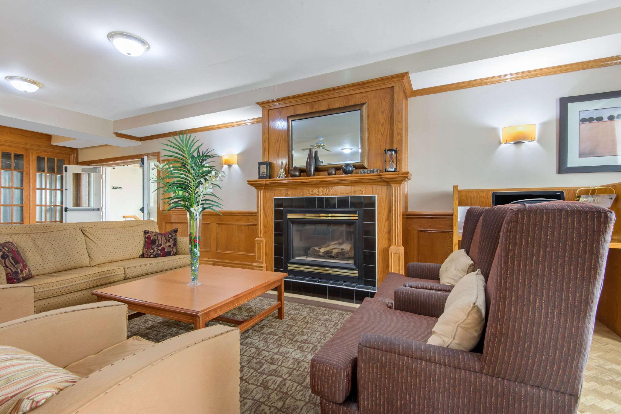 Quality Inn & Suites Oakville Zewnętrze zdjęcie